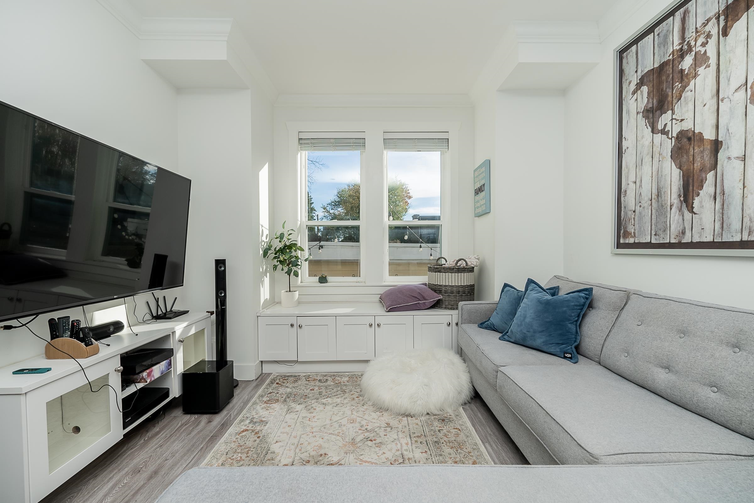 2 1020 FOURTH AVENUE, #2