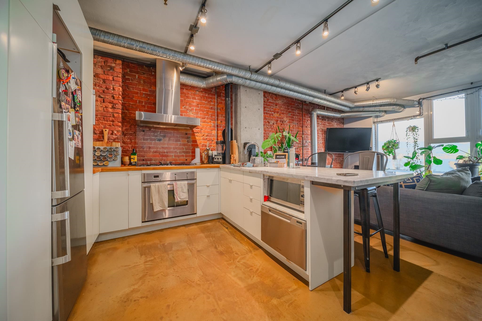 508 27 ALEXANDER STREET, #508