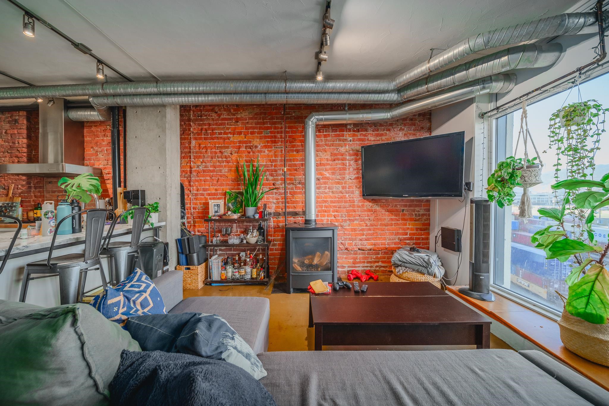 508 27 ALEXANDER STREET, #508
