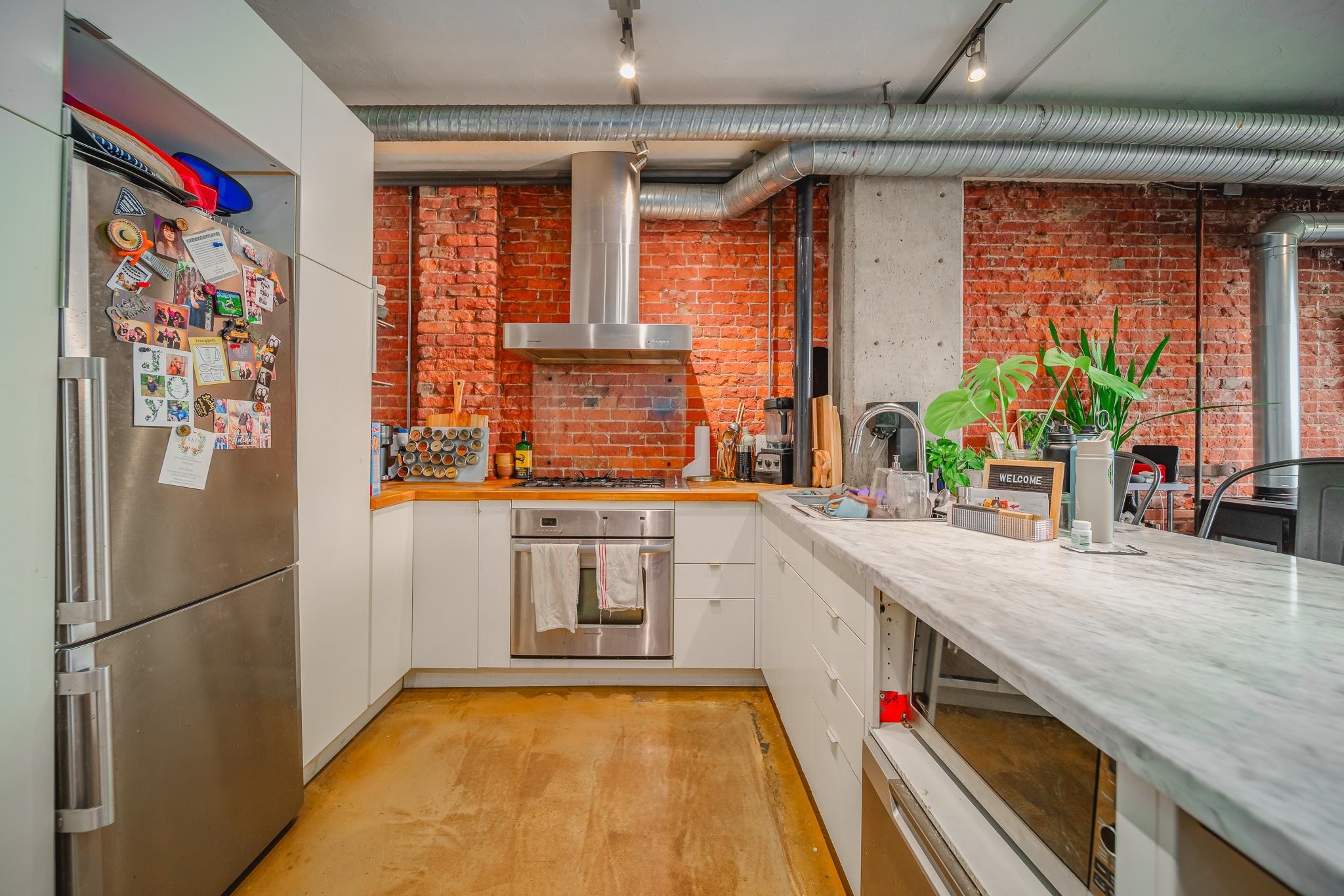 508 27 ALEXANDER STREET, #508