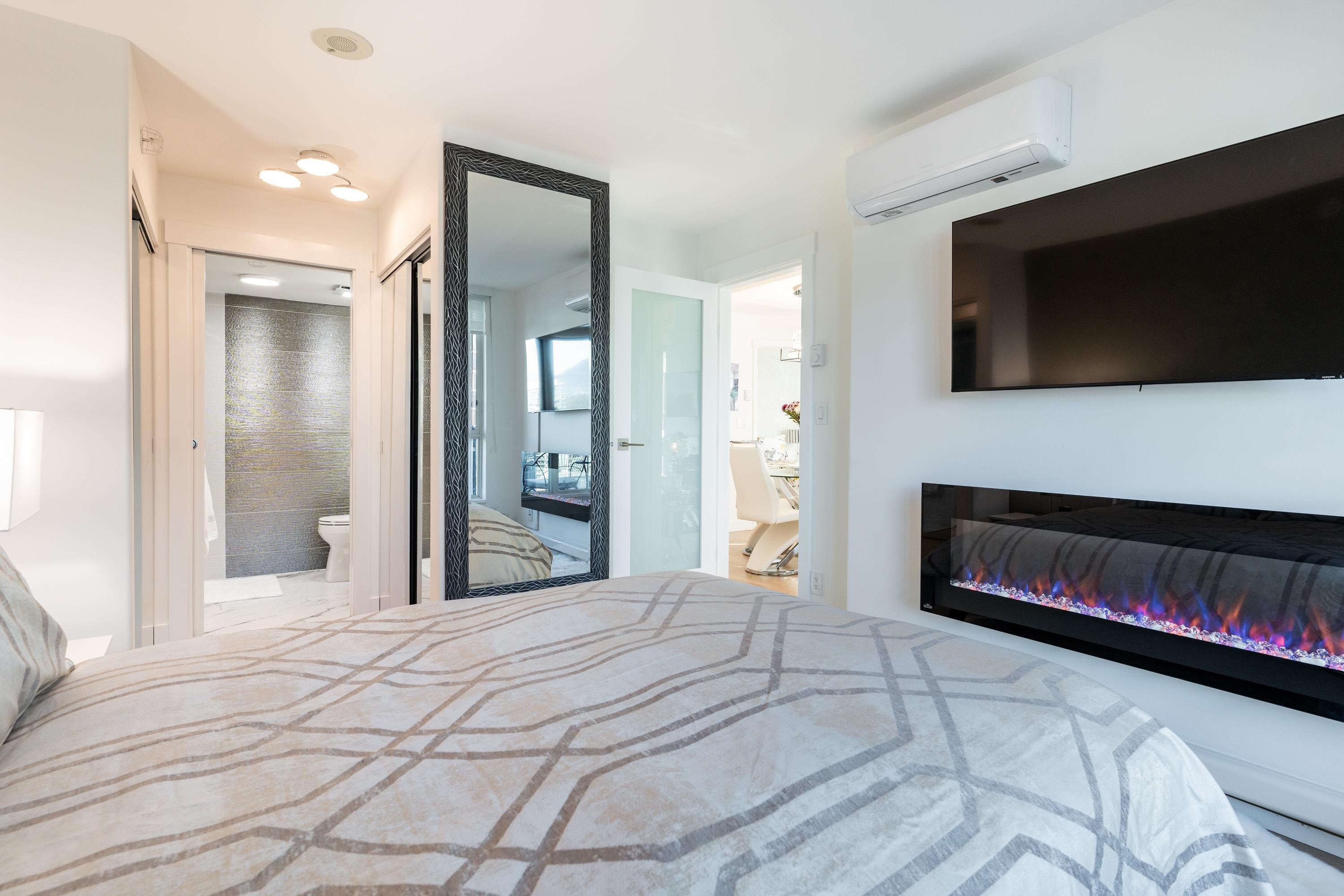 2102 1328 W PENDER STREET, #2102