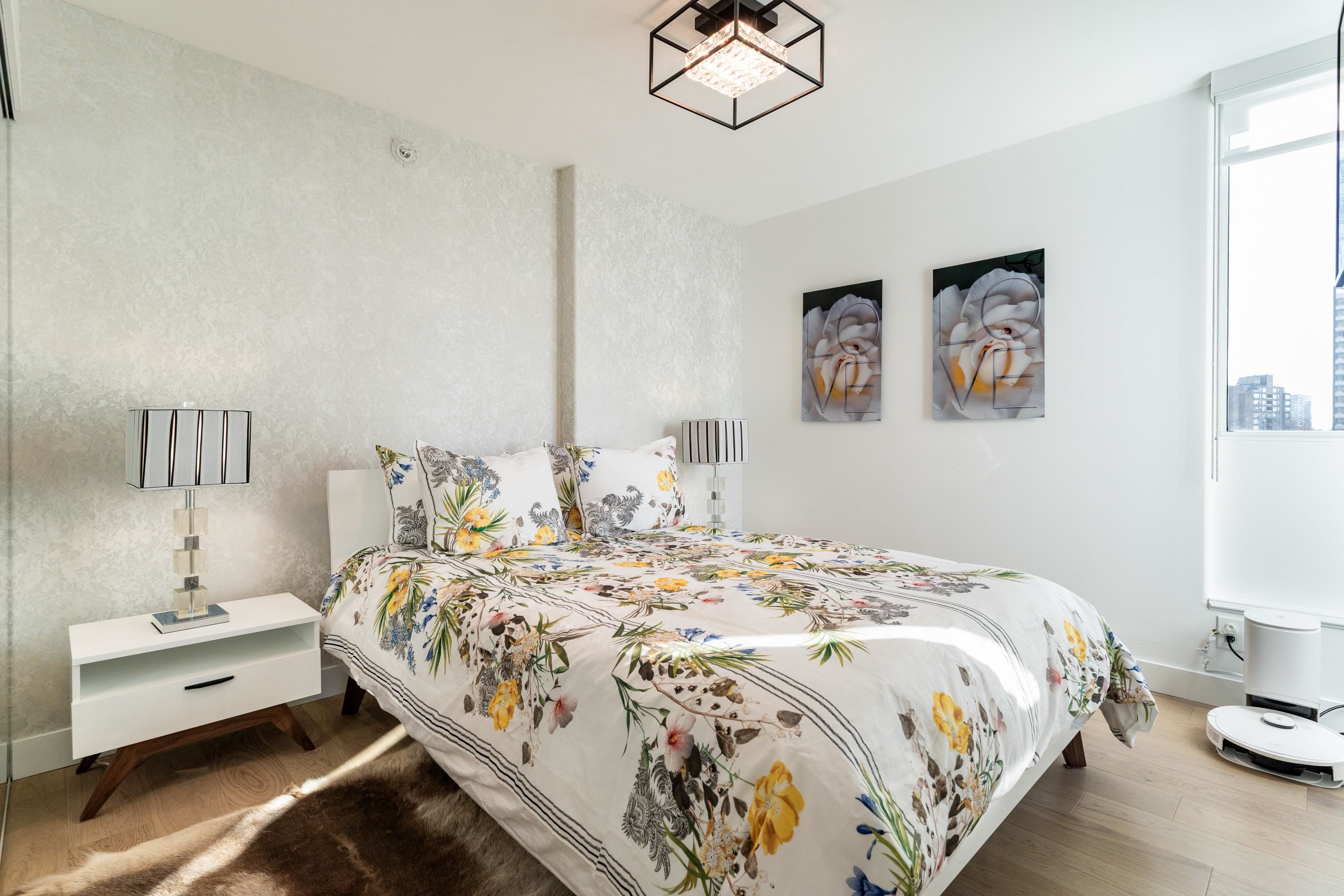 2102 1328 W PENDER STREET, #2102