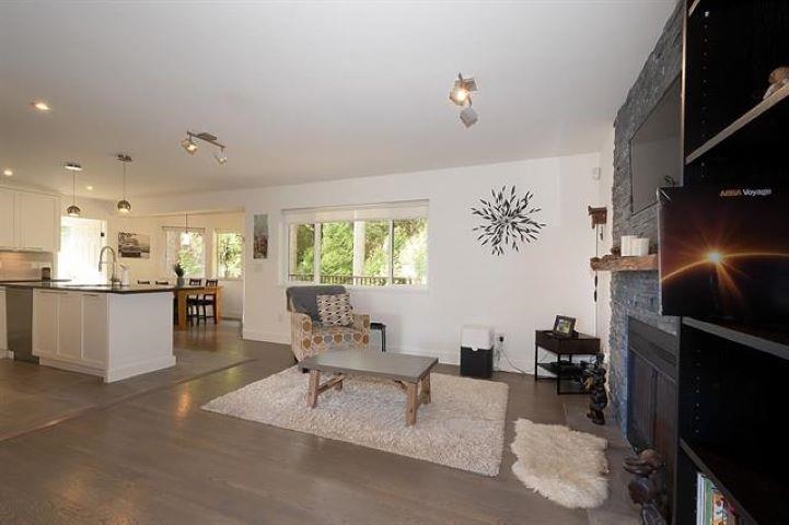 1306 CAMELLIA COURT