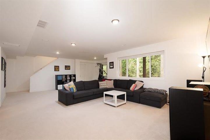 1306 CAMELLIA COURT