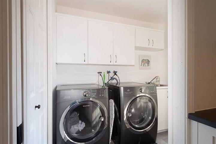 1306 CAMELLIA COURT
