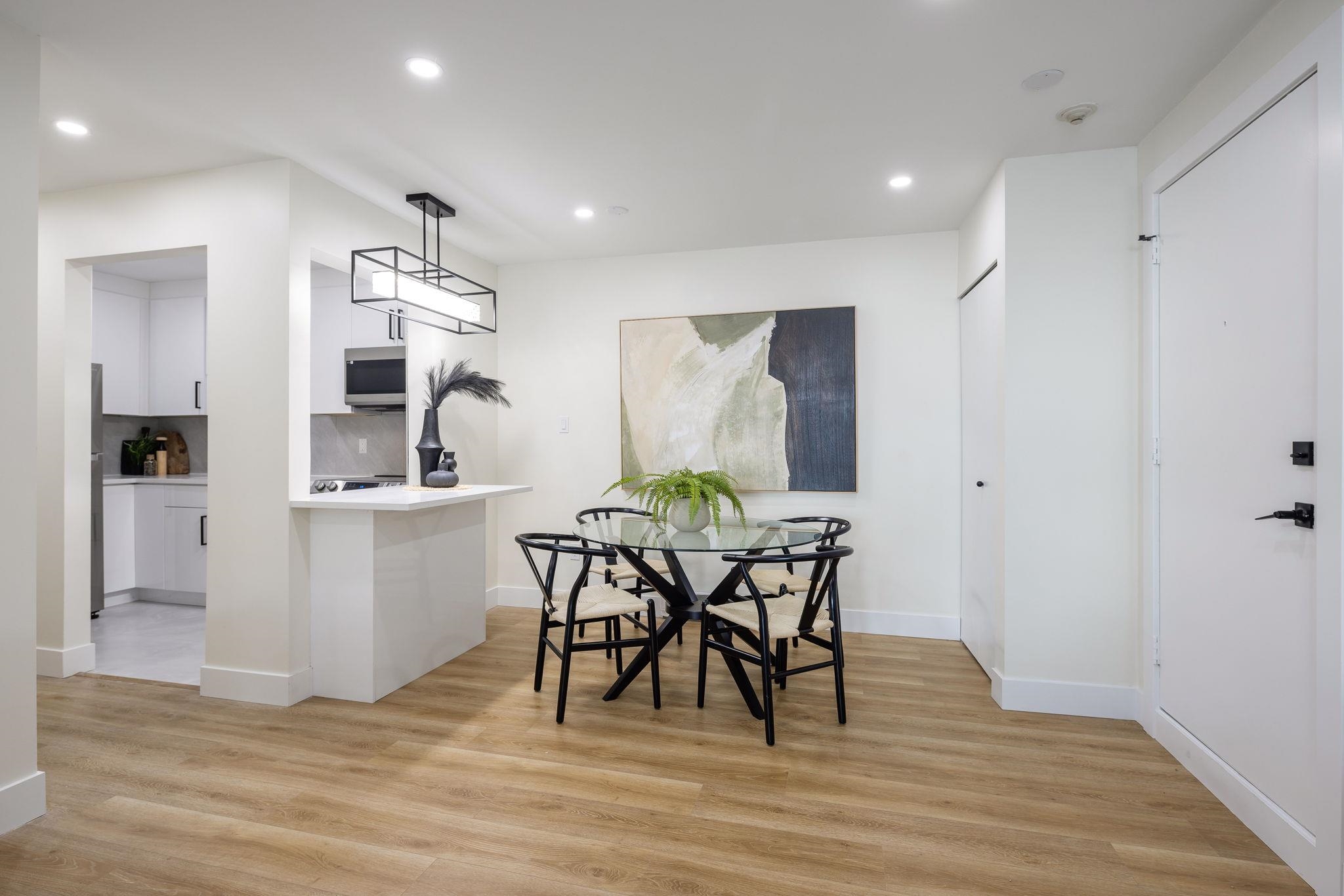 17 7565 HUMPHRIES COURT, #17