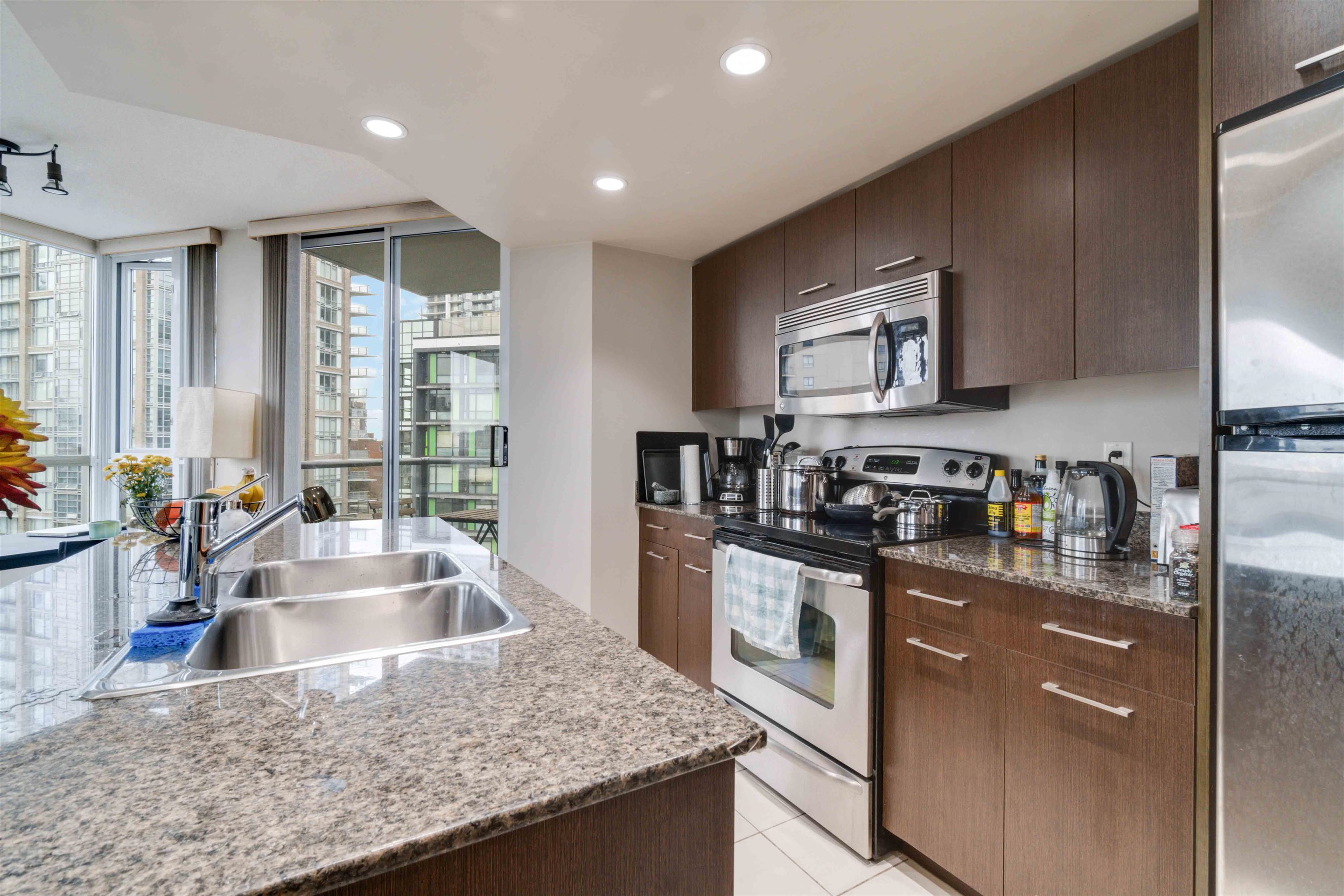 1107 1212 HOWE STREET, #1107