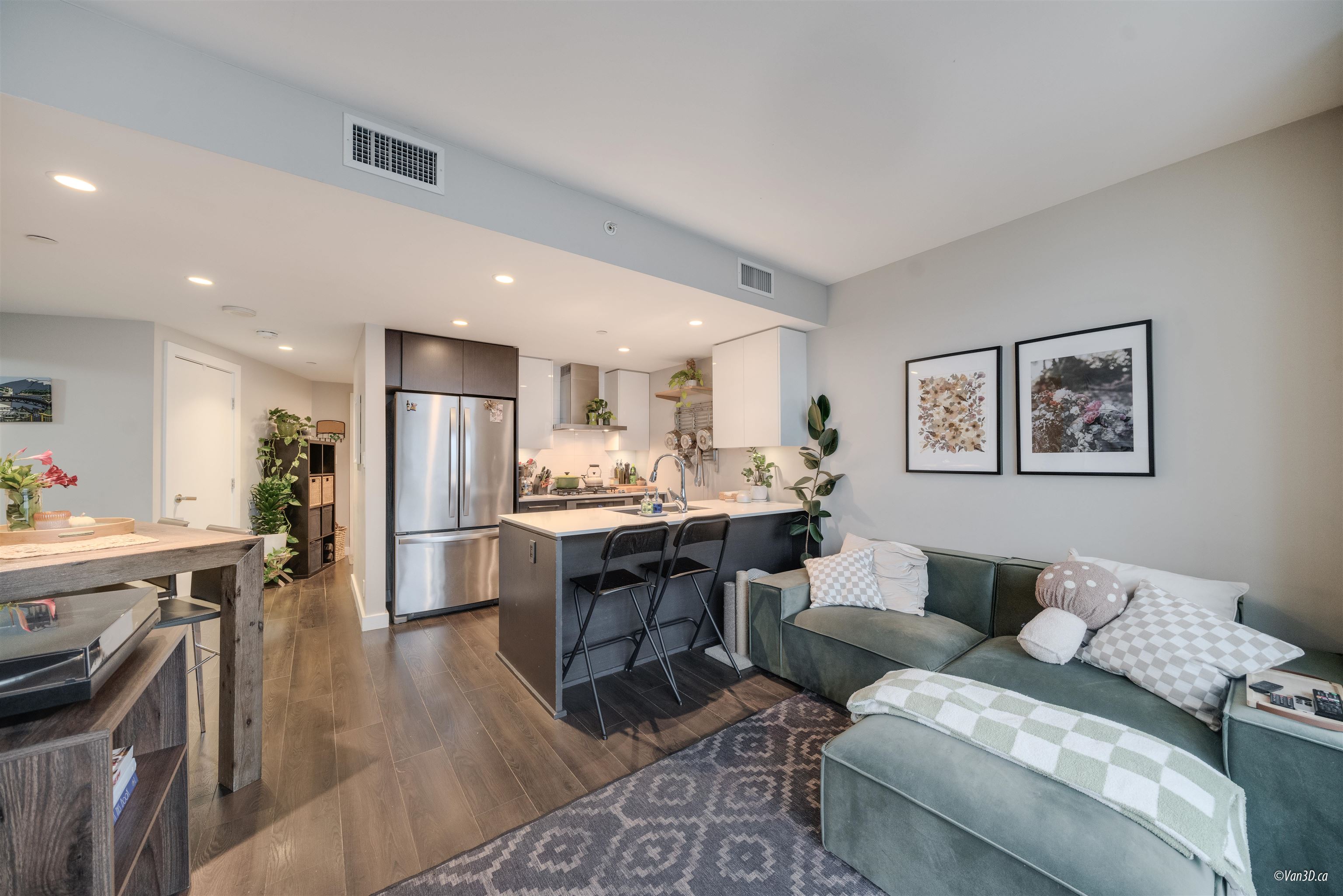 1505 1618 Quebec Street