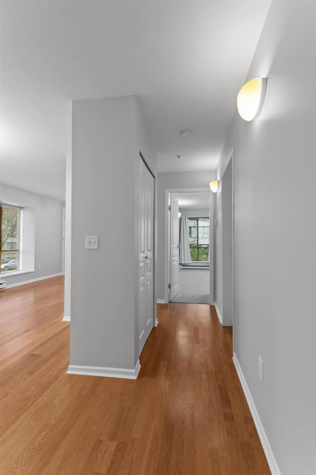 201 4688 W 10th Avenue
