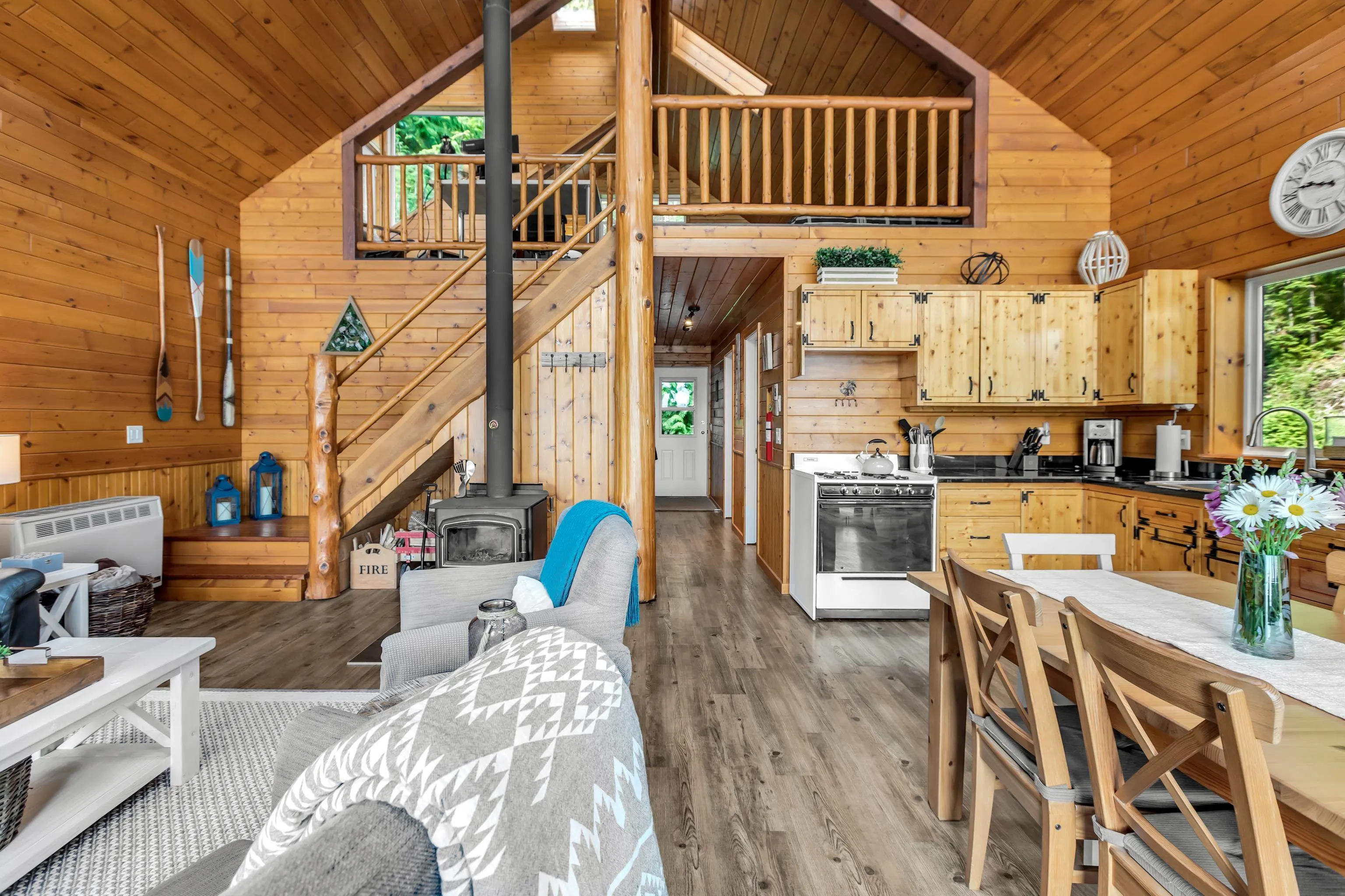 4 Christian Cove