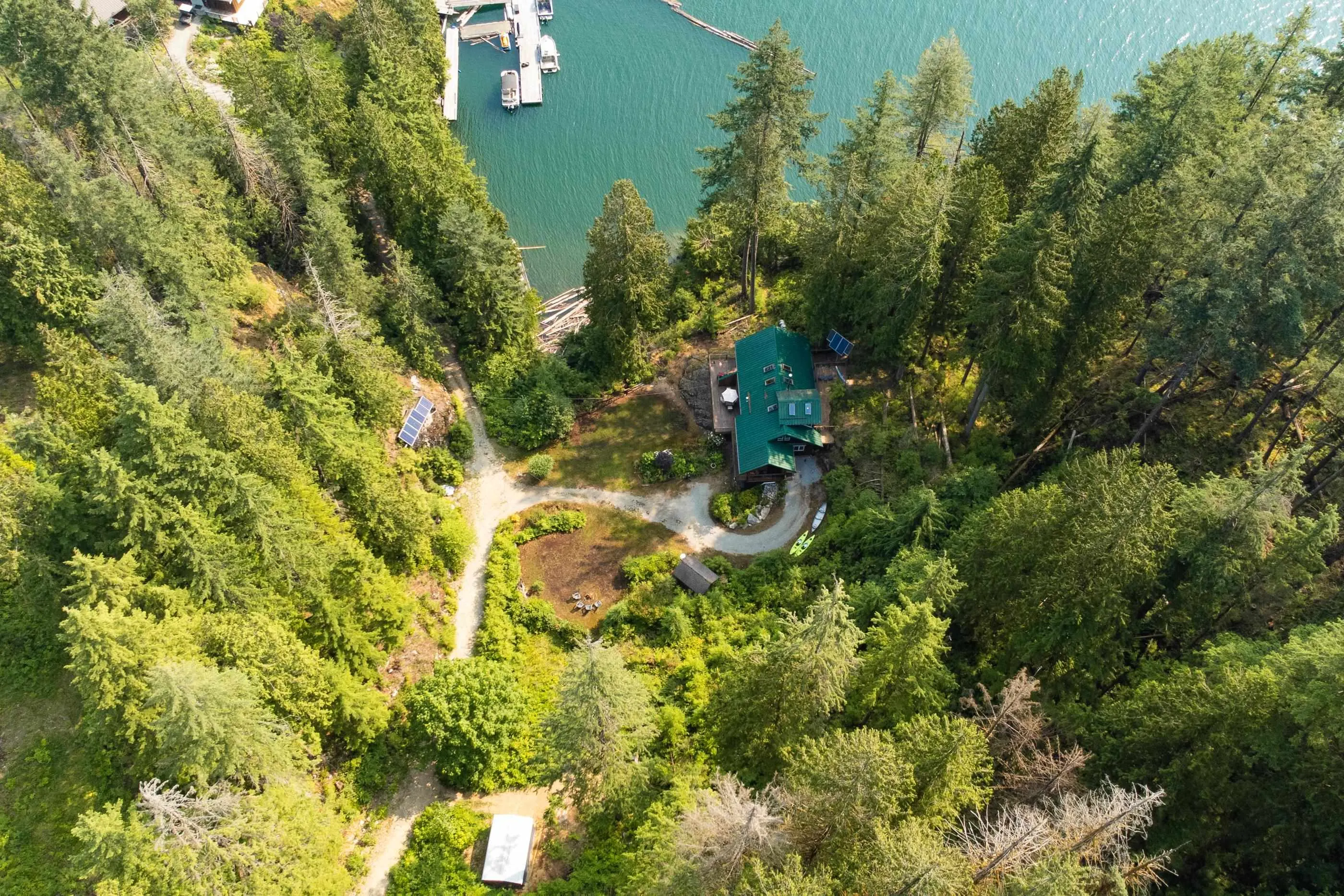 4 Christian Cove