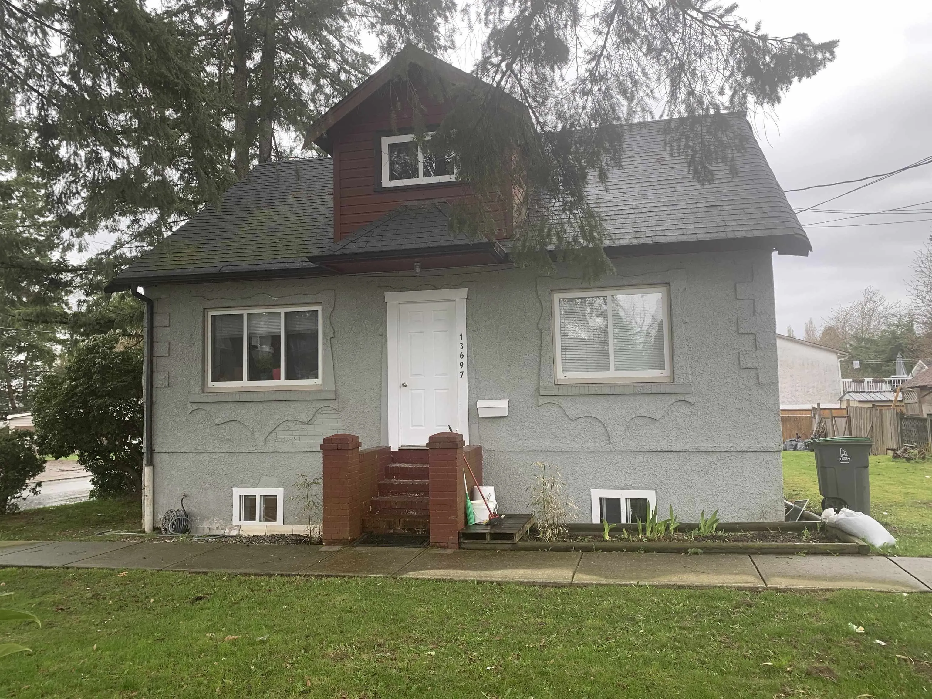 13697 Grosvenor Road