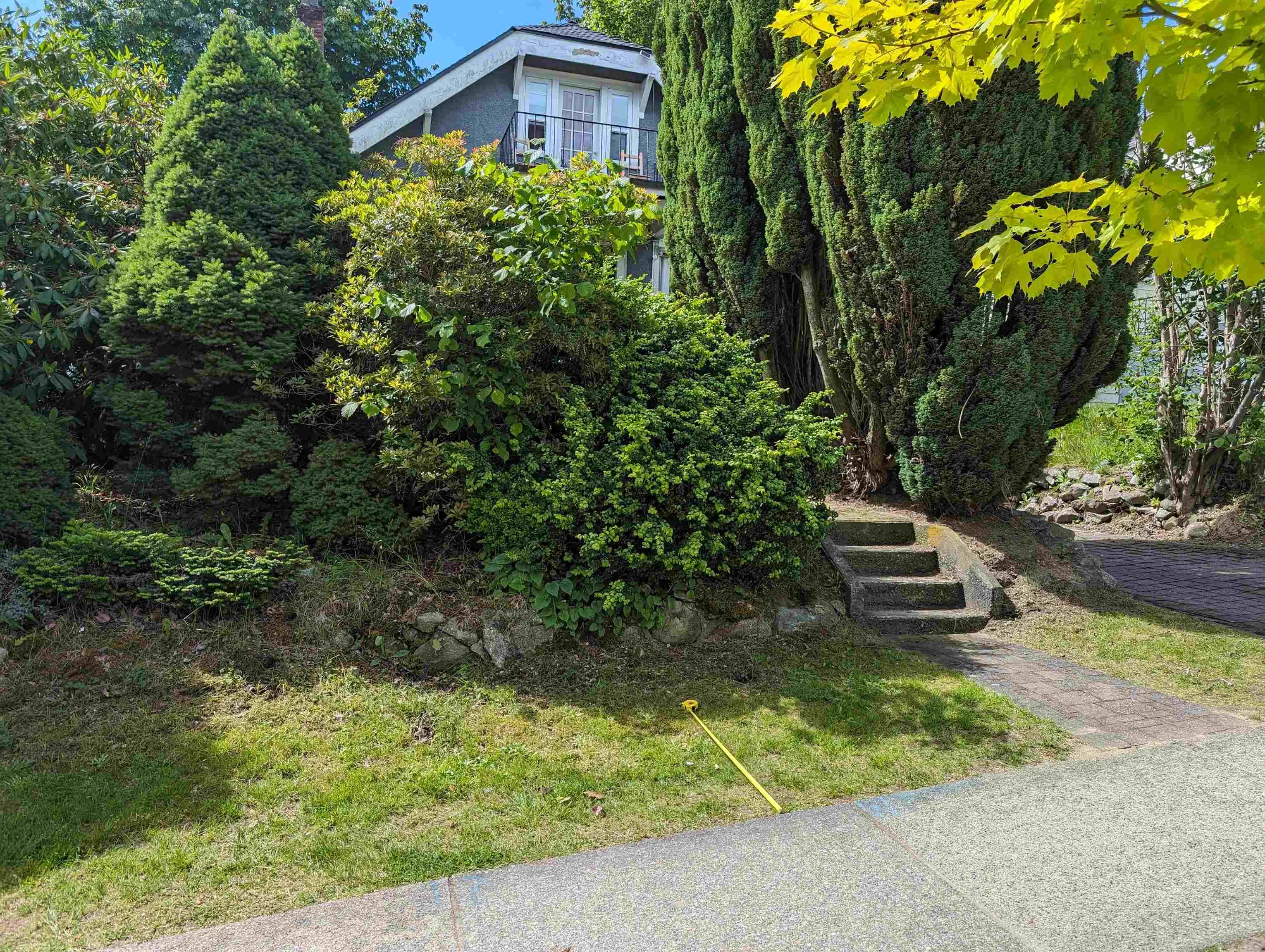 3588 W King Edward Avenue