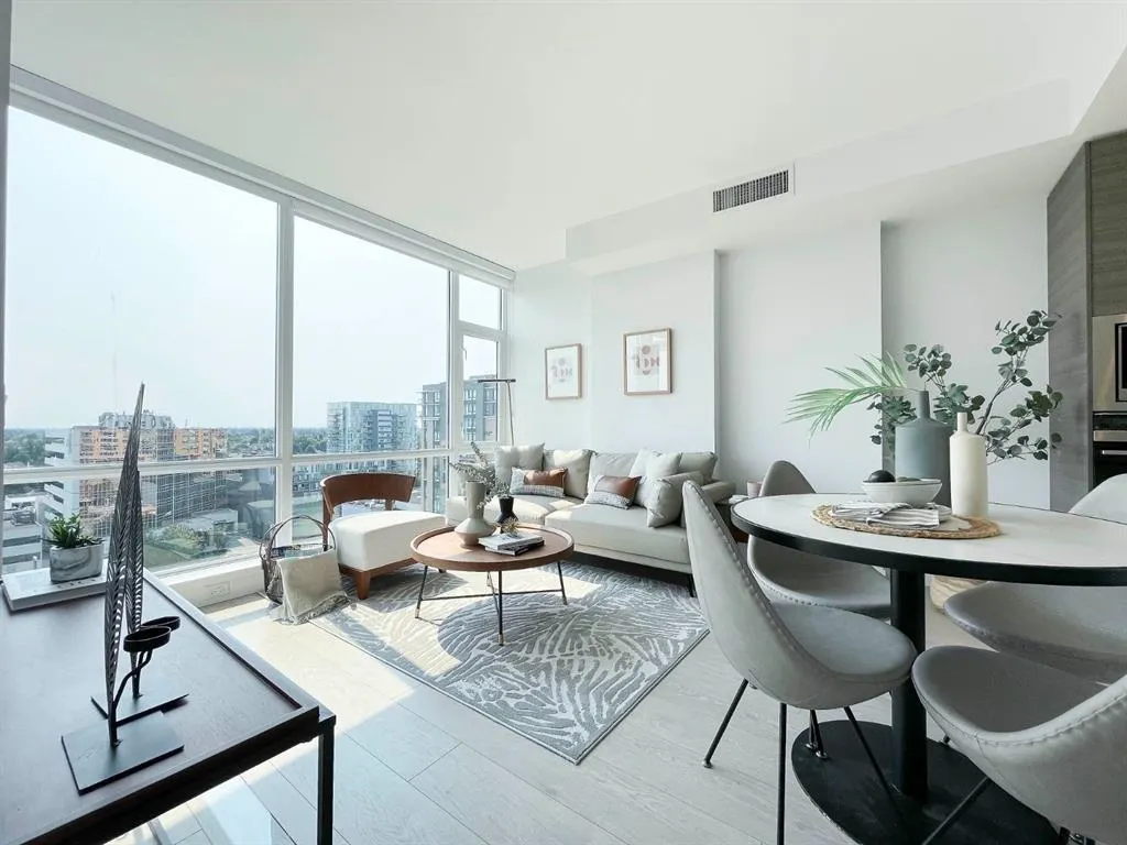 1507 6833 Buswell Street