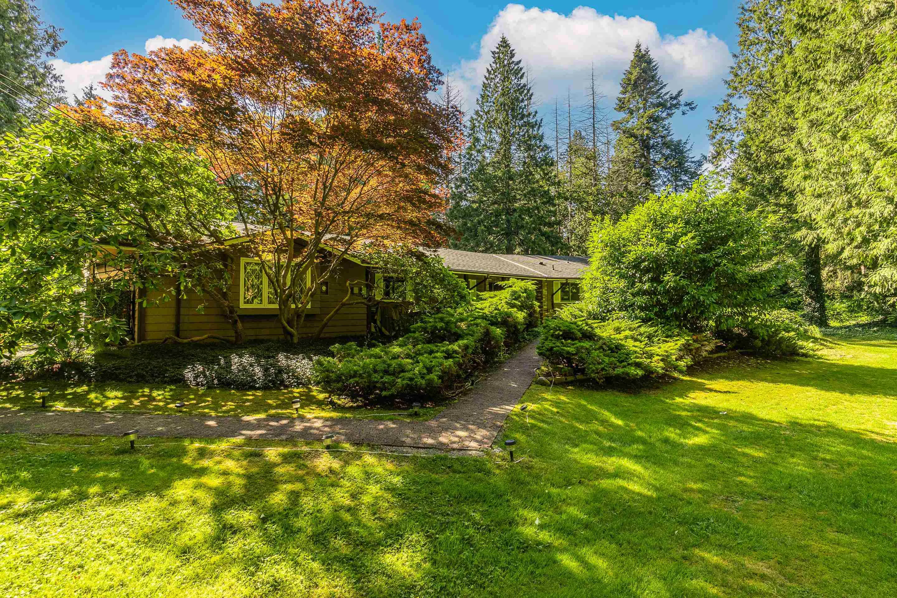 13425 Woodcrest Drive