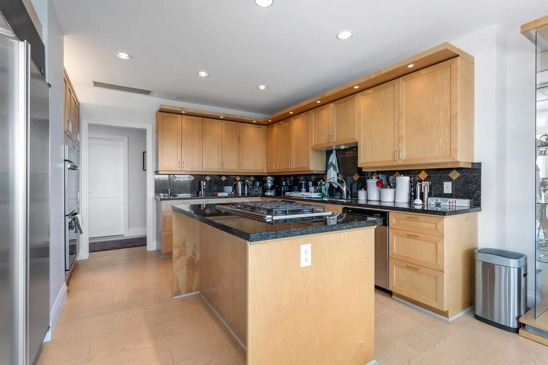 PH2 1777 Bayshore Drive