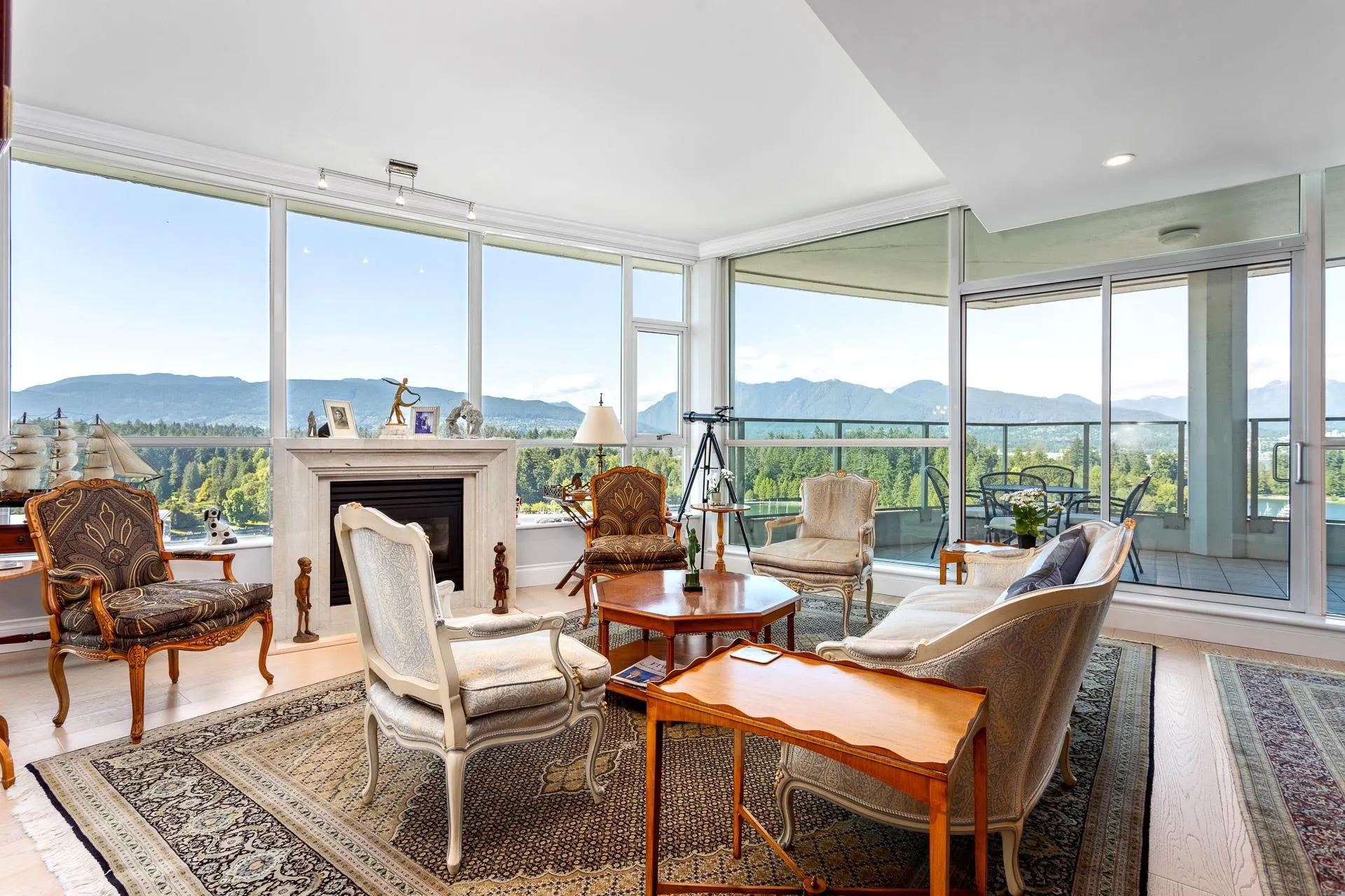 PH2 1777 Bayshore Drive