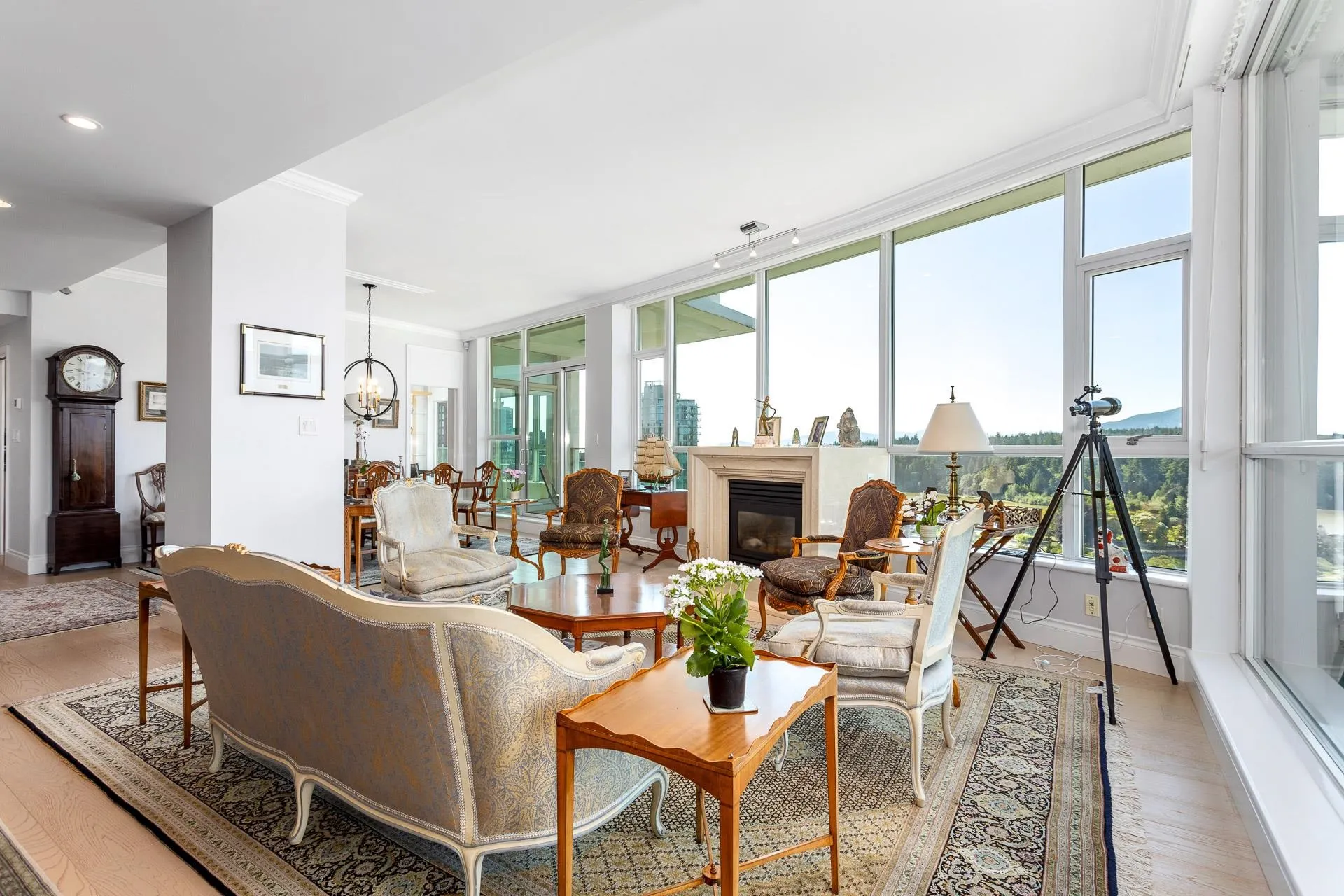 PH2 1777 Bayshore Drive