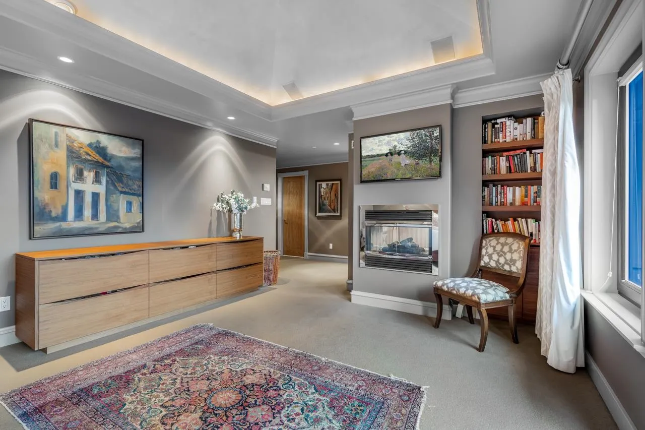2870 SW Marine Drive