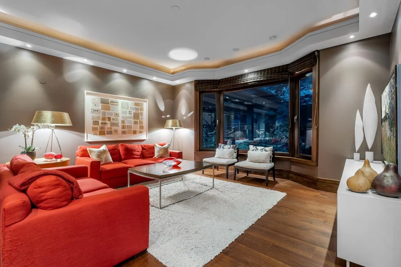 2870 SW Marine Drive