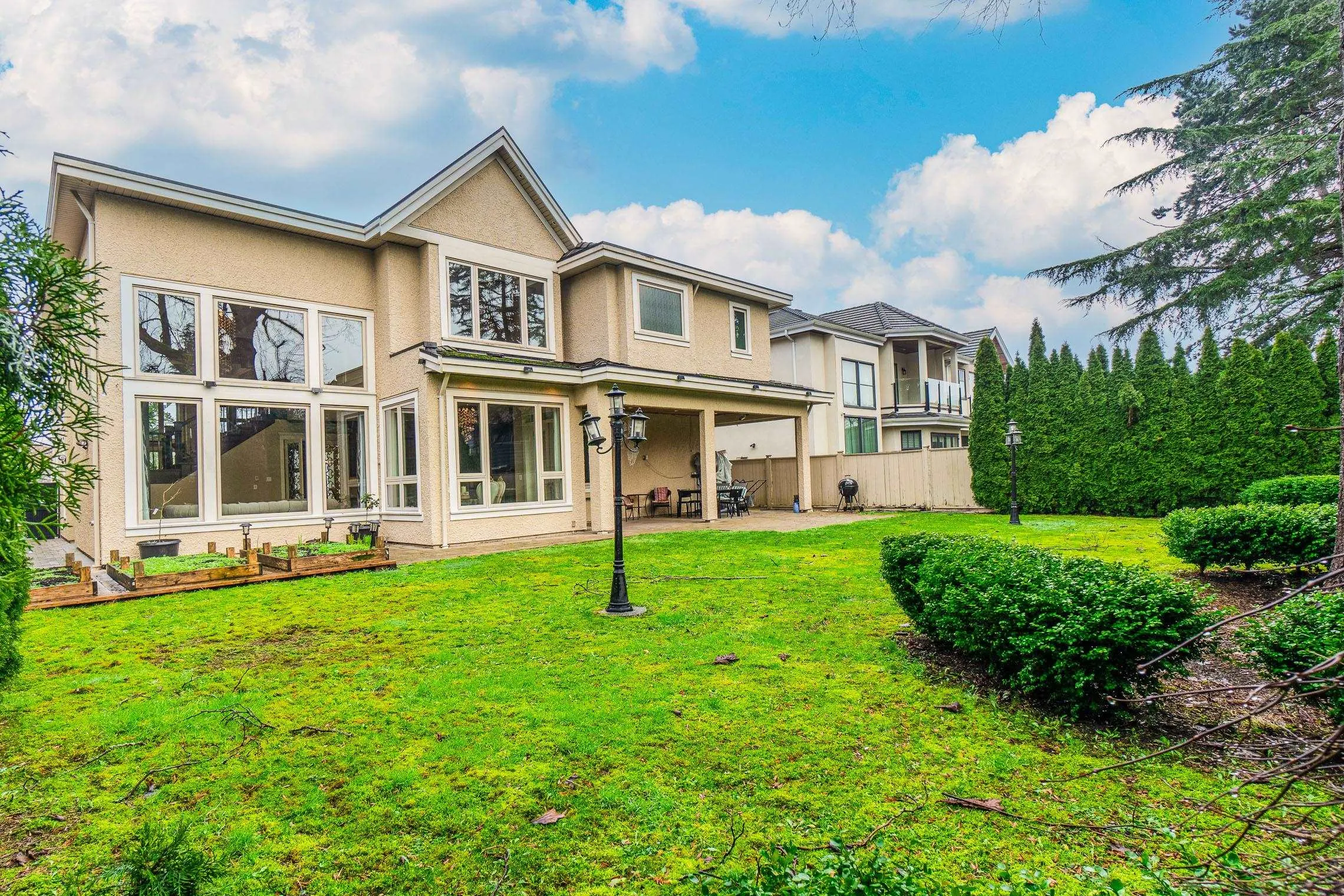 6680 Maple Road