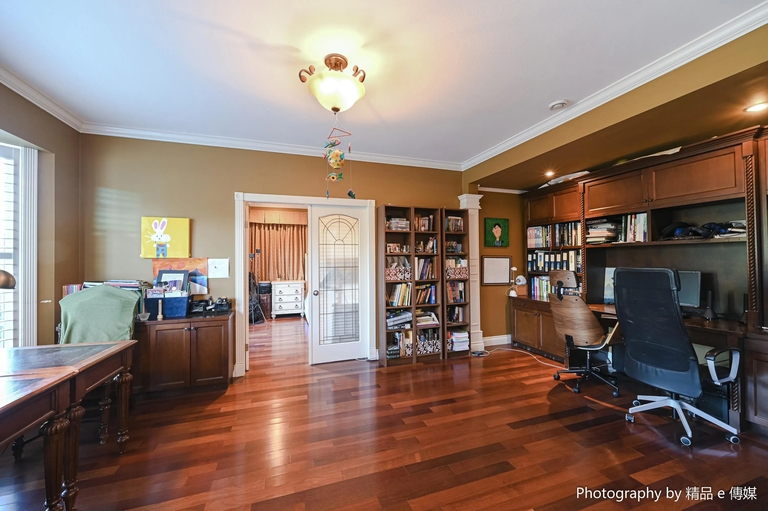 1368 Minto Crescent