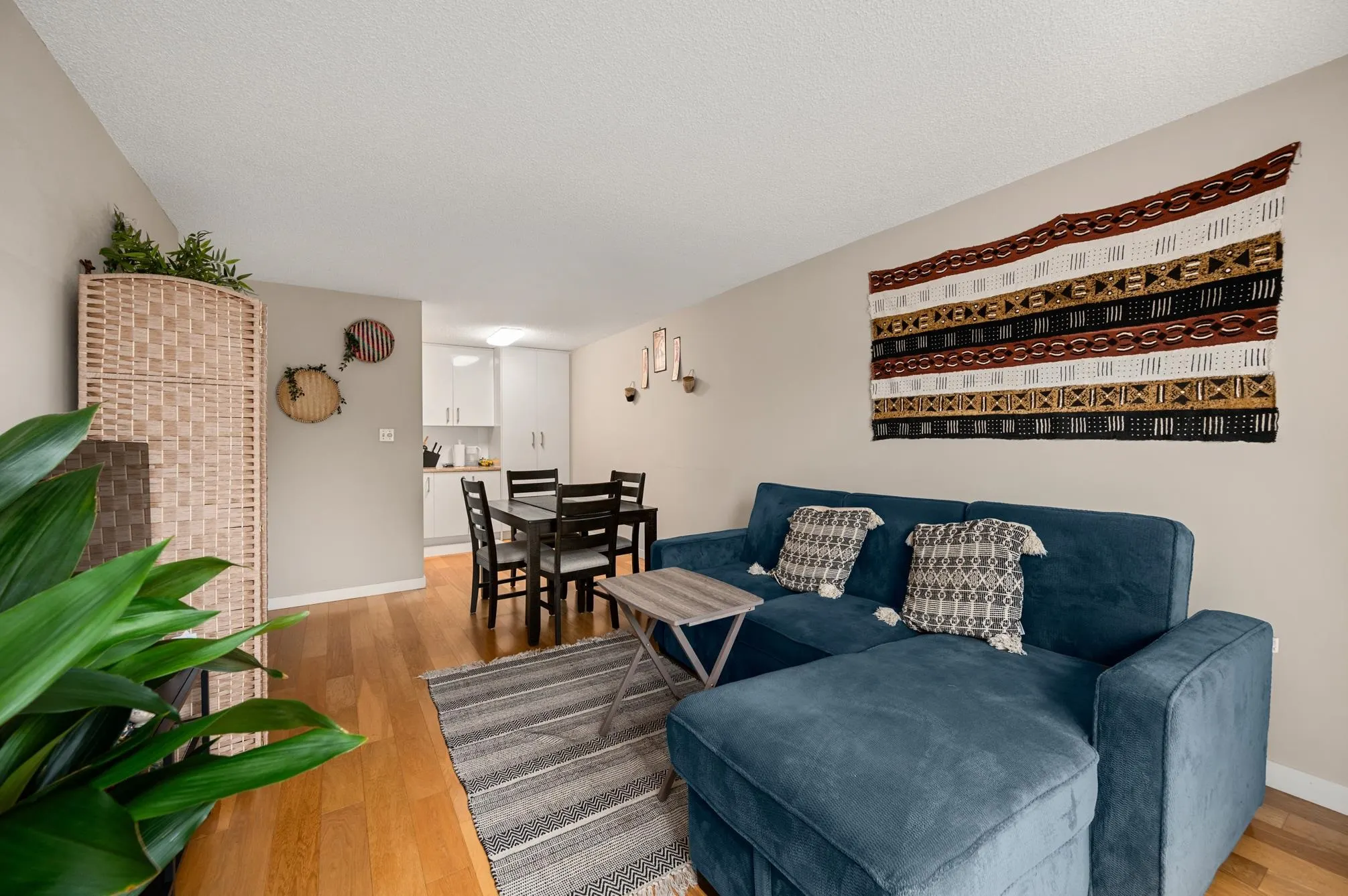 301 8500 Lansdowne Road