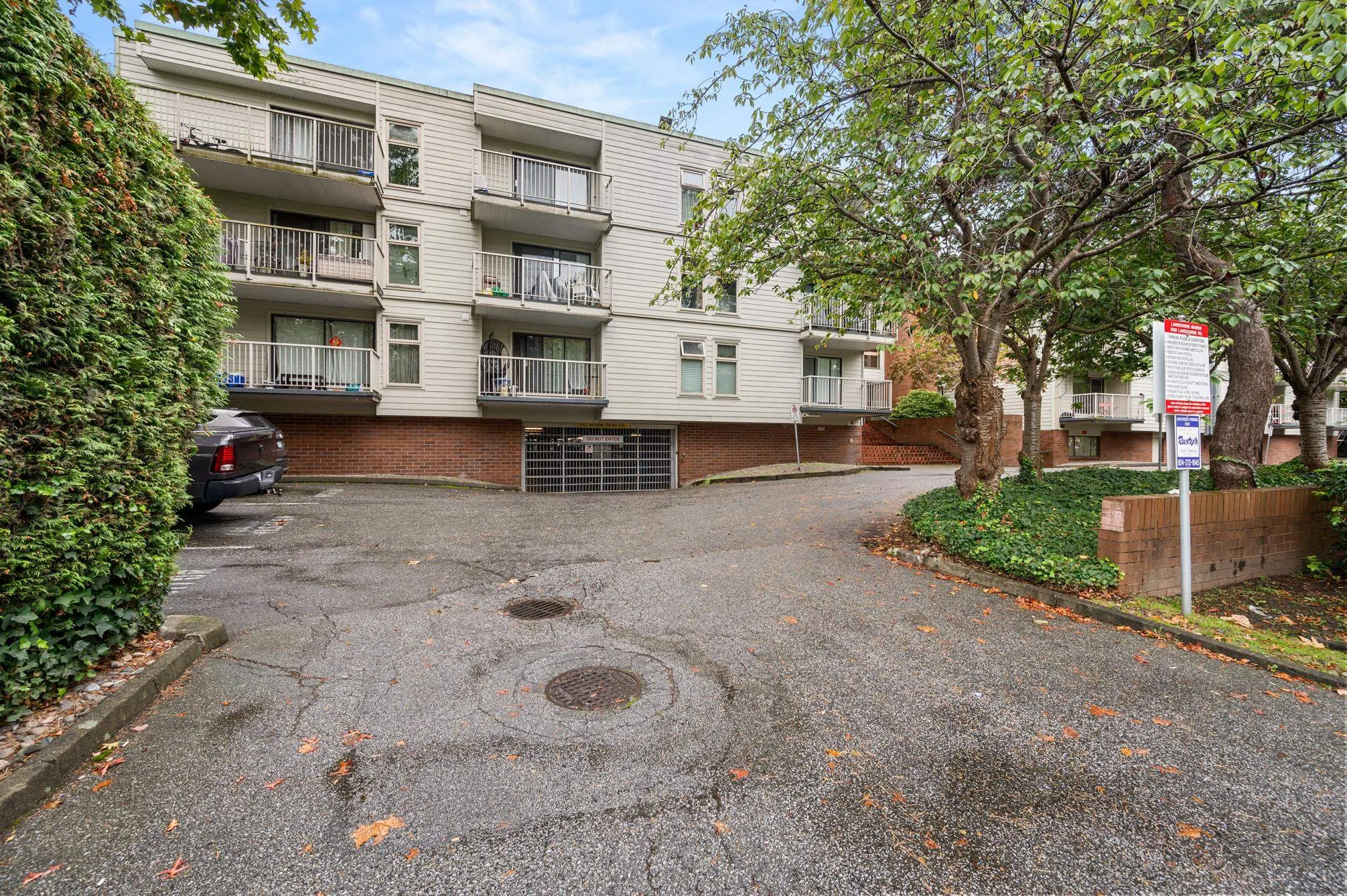 301 8500 Lansdowne Road