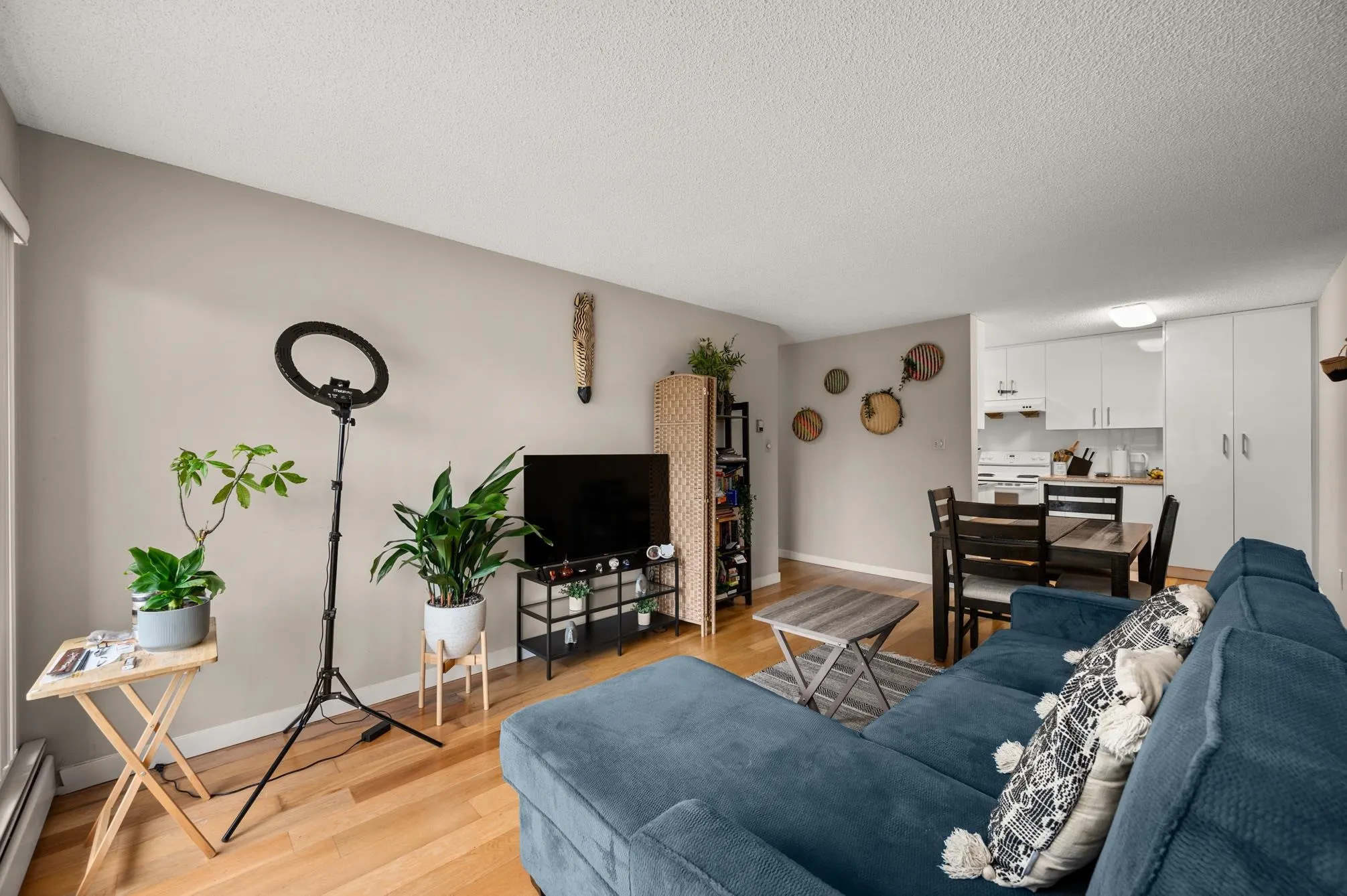 301 8500 Lansdowne Road