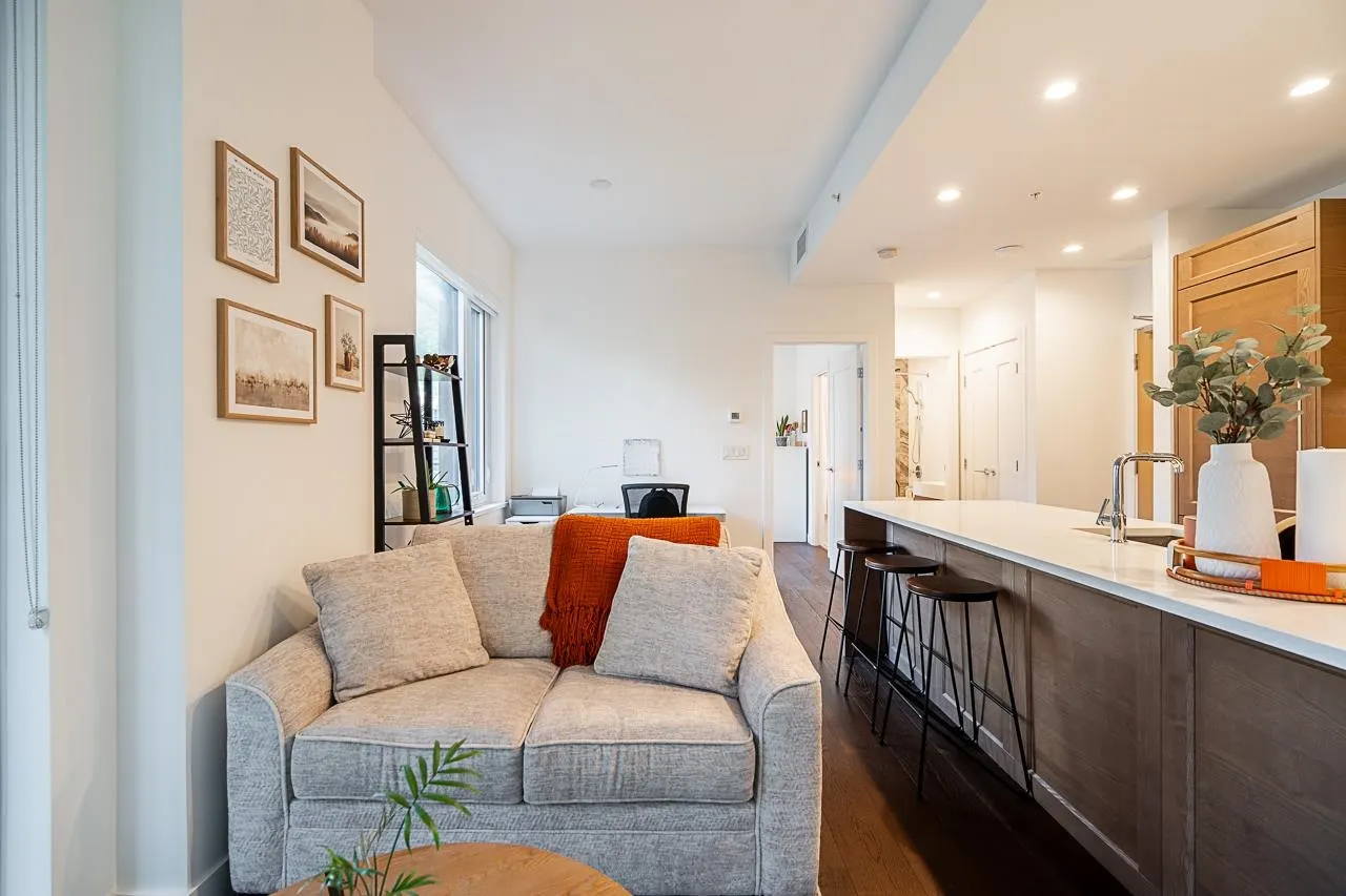 M210 5681 Birney Avenue