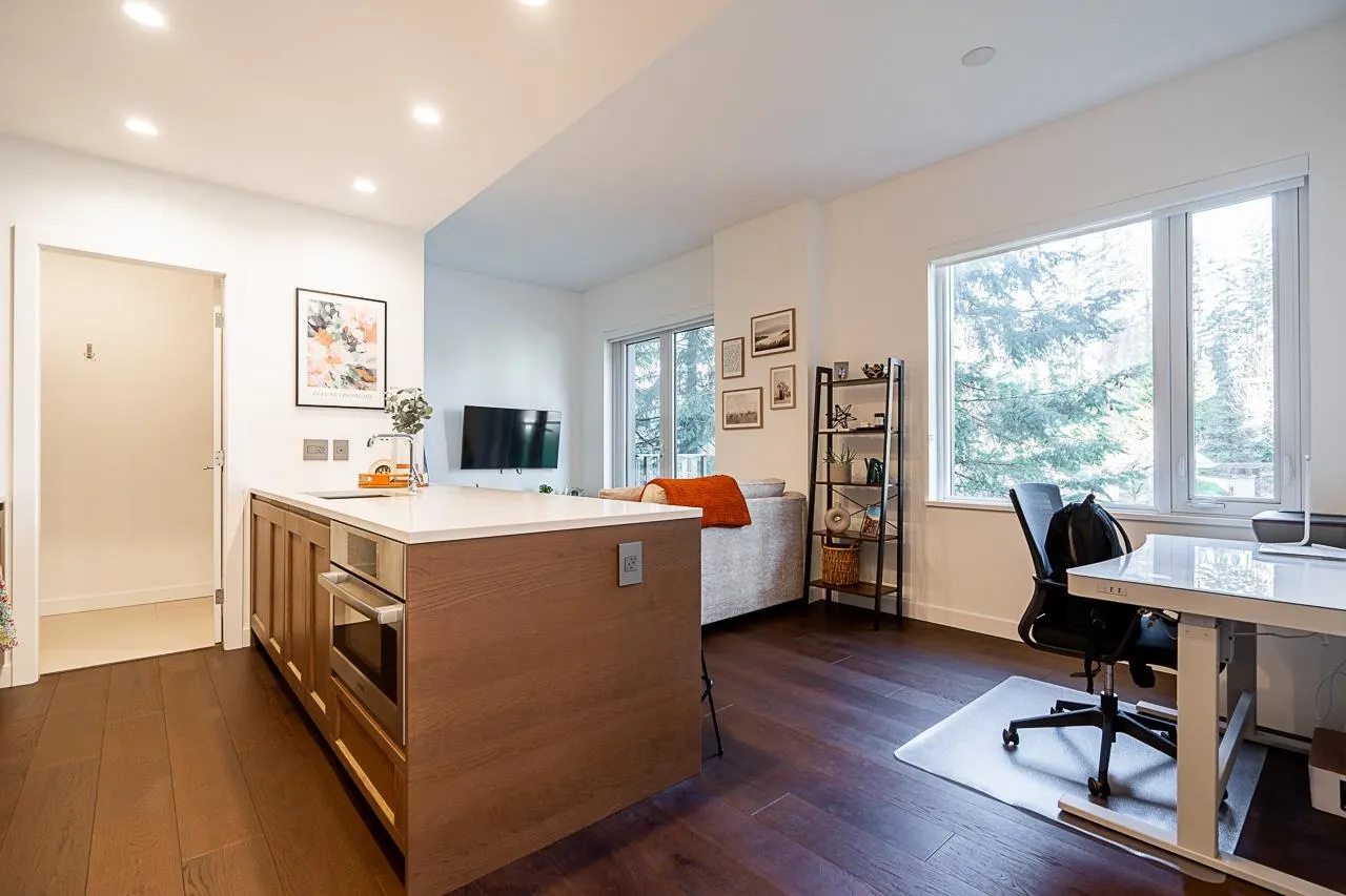 M210 5681 Birney Avenue