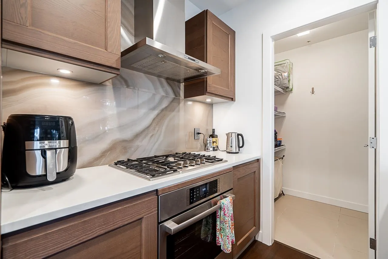M210 5681 Birney Avenue