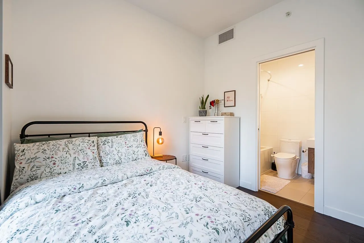 M210 5681 Birney Avenue