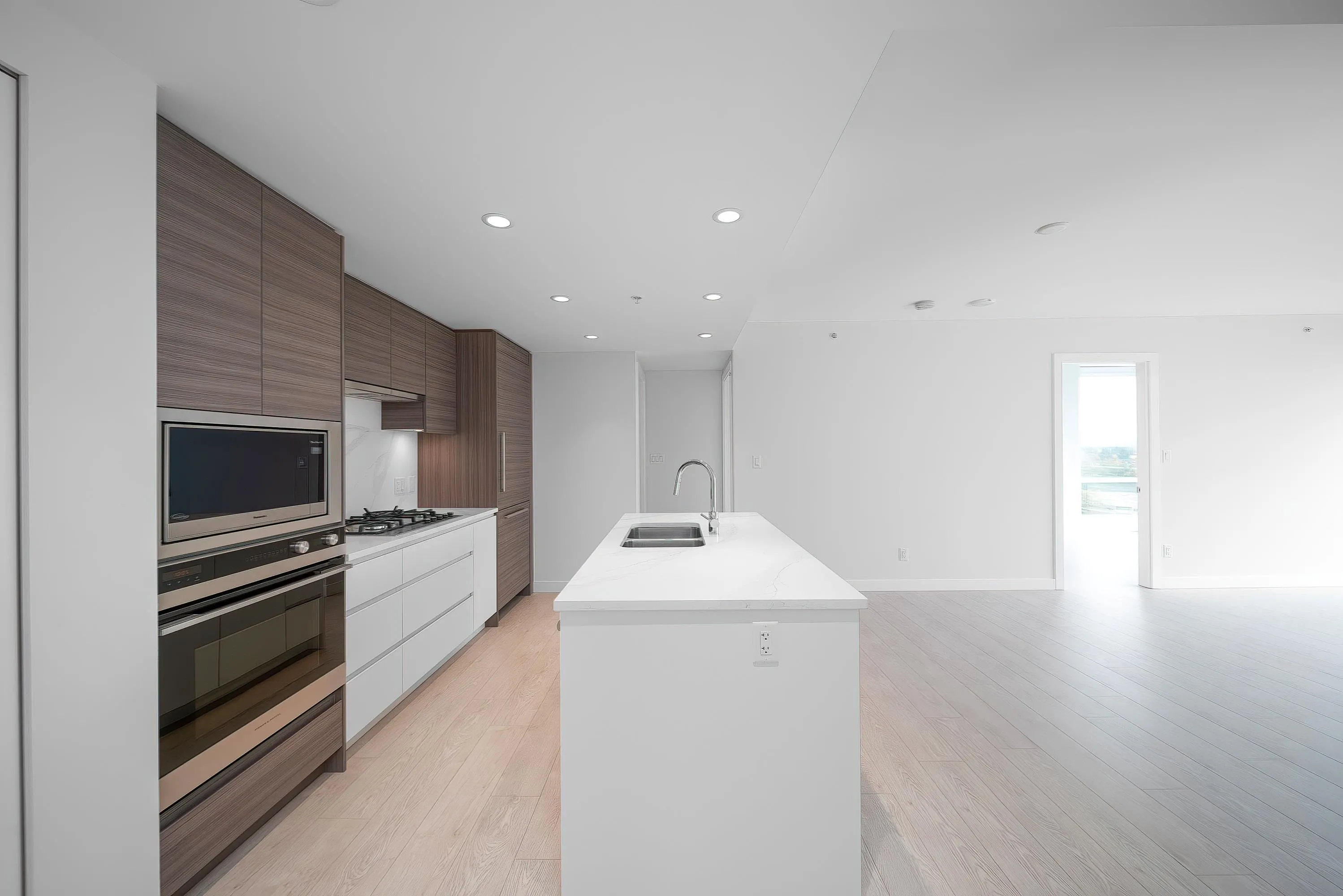 1007 6833 Buswell Street