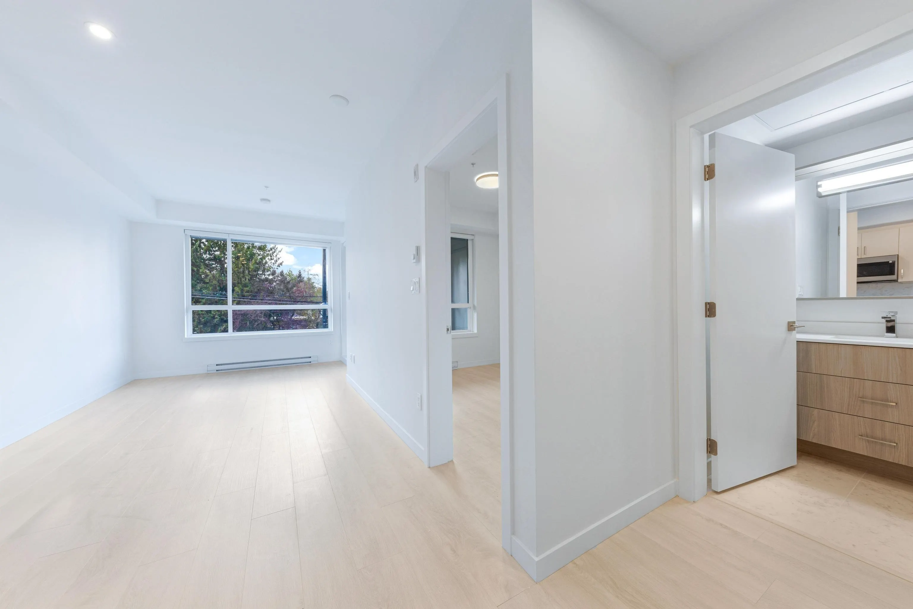 E214 13858 S 108 Avenue