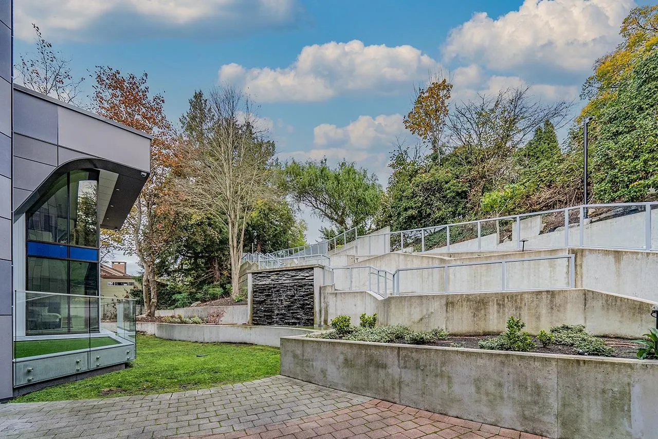 2606 SW Marine Drive