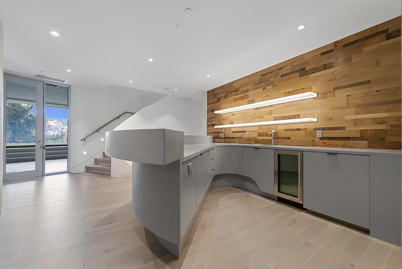 2606 SW Marine Drive