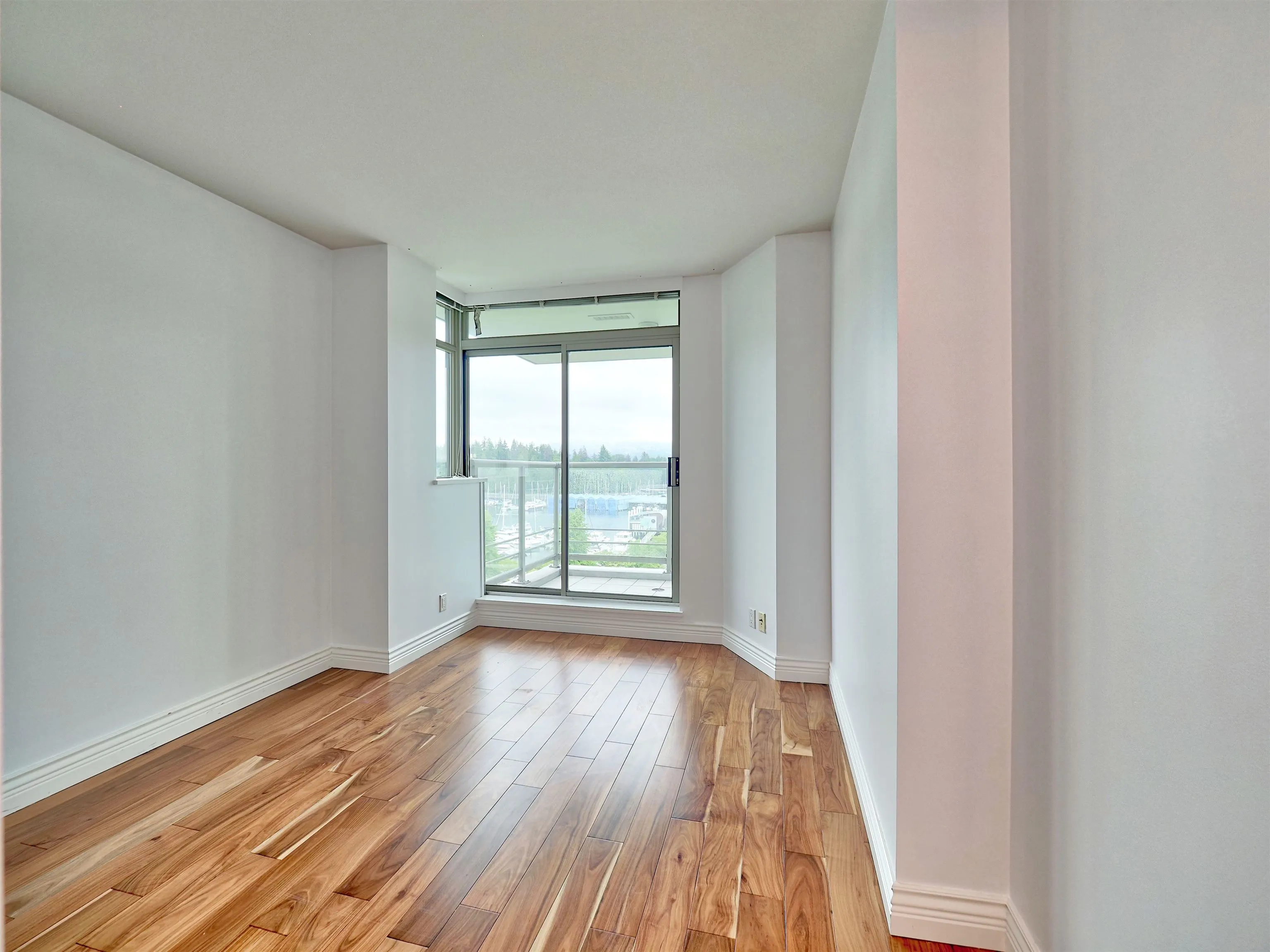 804 1680 Bayshore Drive