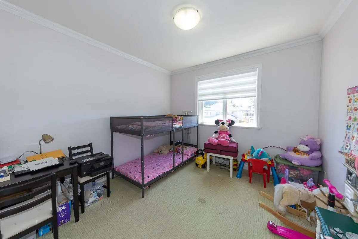 13869 Brentwood Crescent