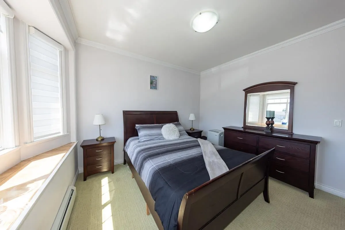 13869 Brentwood Crescent