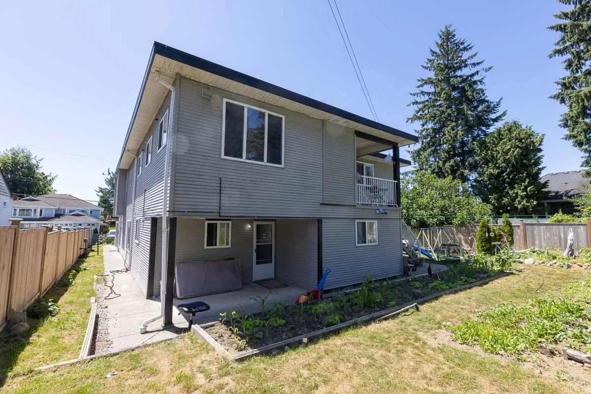 13869 Brentwood Crescent