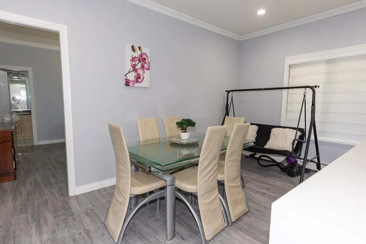 13869 Brentwood Crescent