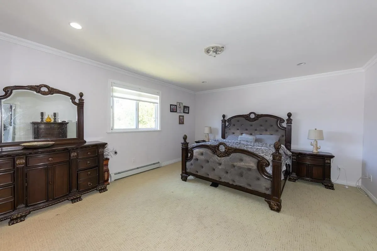 13869 Brentwood Crescent
