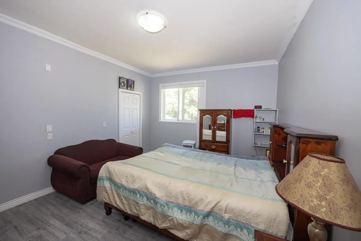 13869 Brentwood Crescent