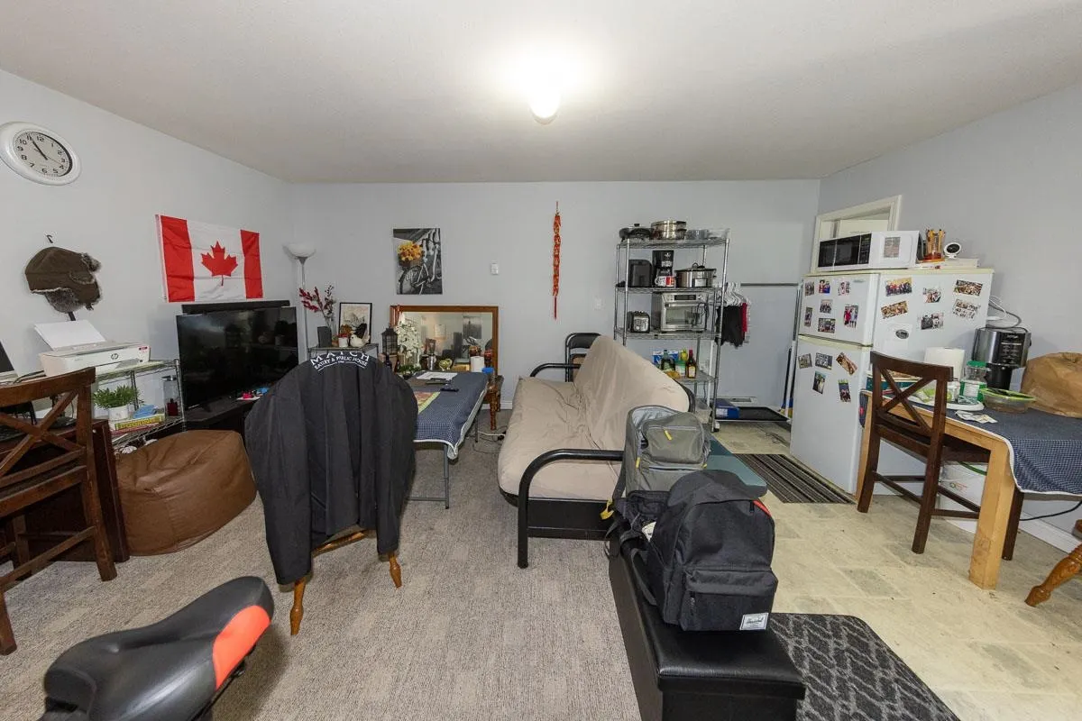 13869 Brentwood Crescent
