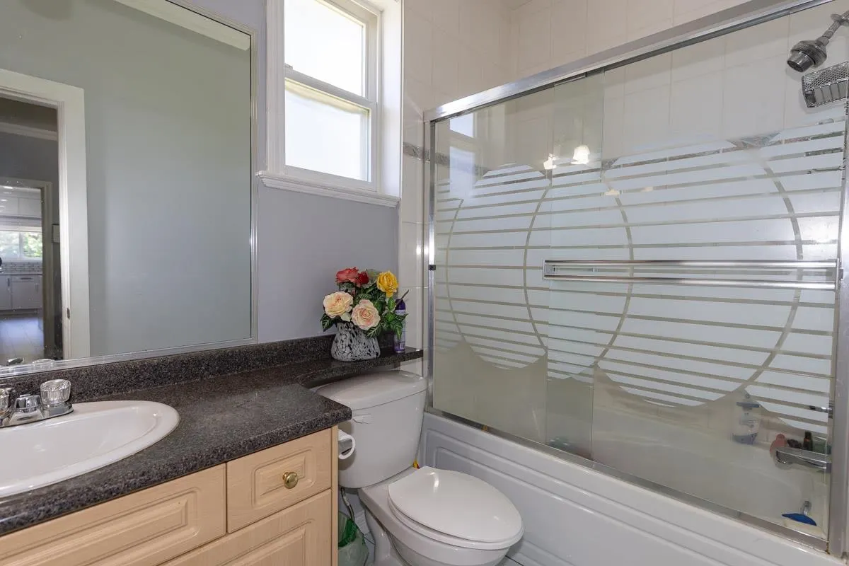 13869 Brentwood Crescent