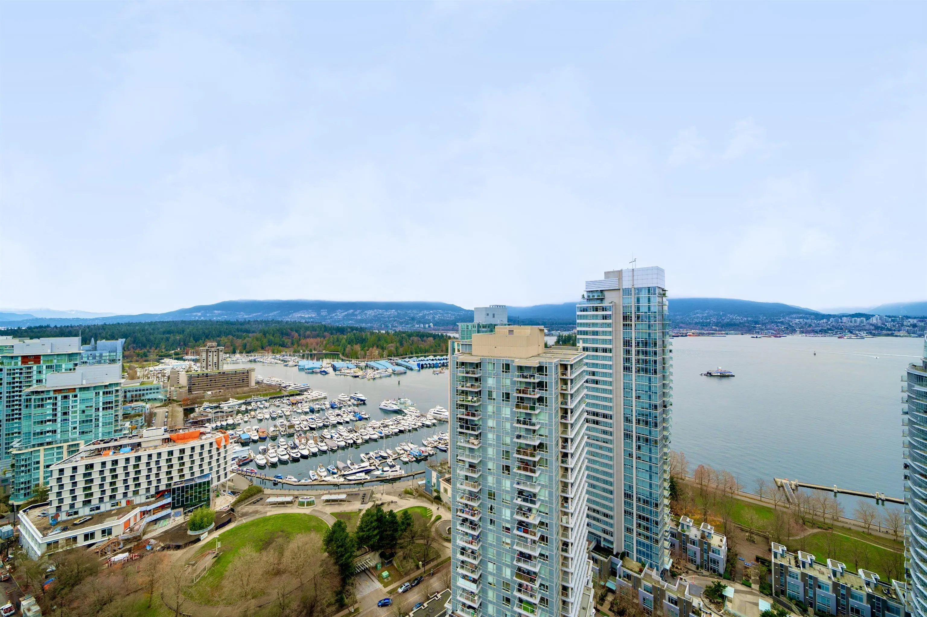 2901 1228 W Hastings Street