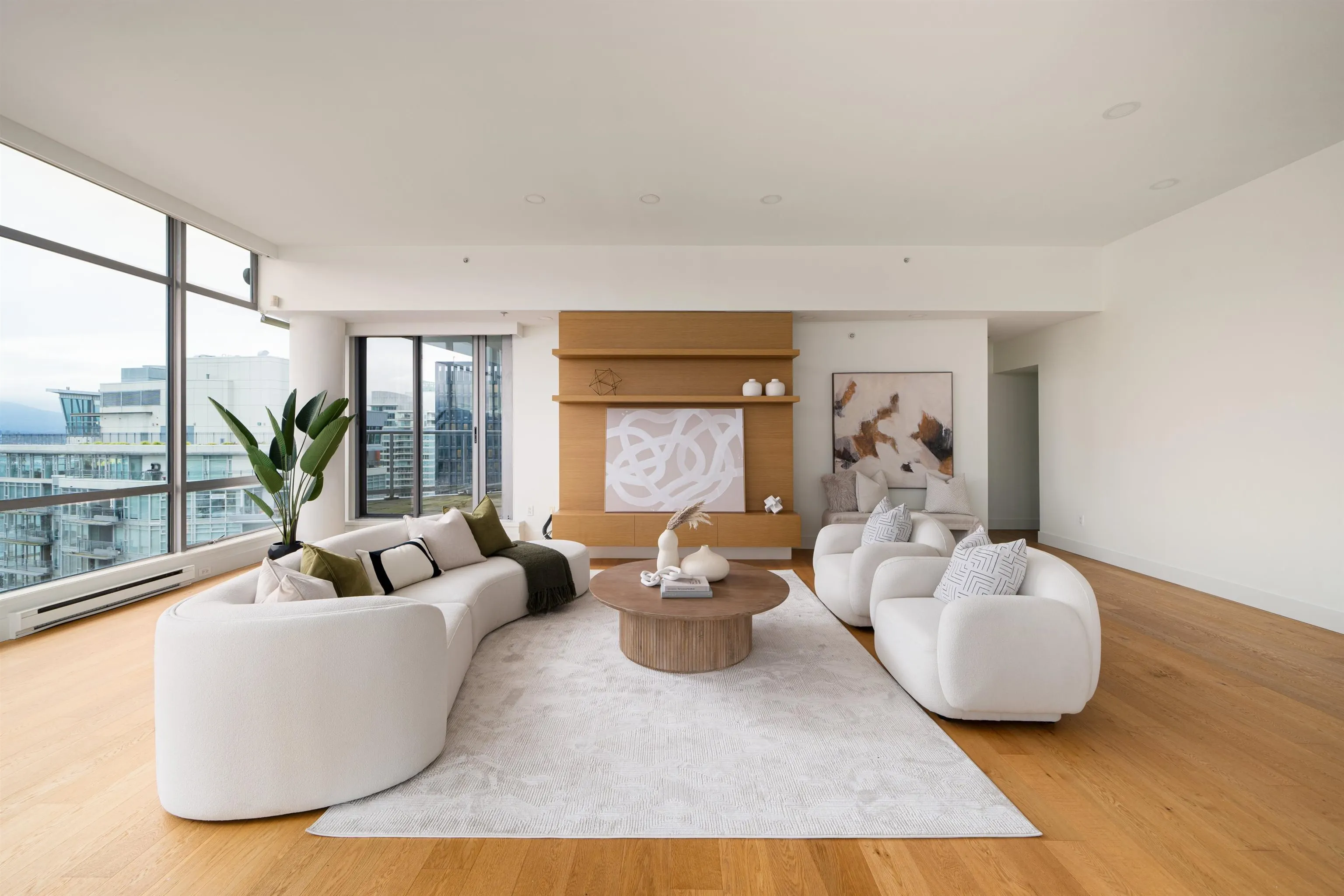 2901 1228 W Hastings Street