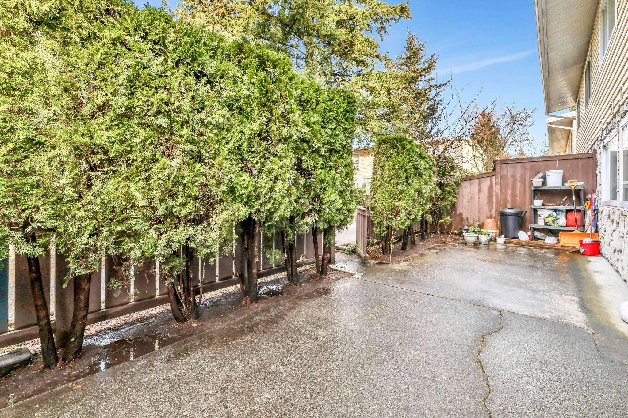 1 9400 122 Street