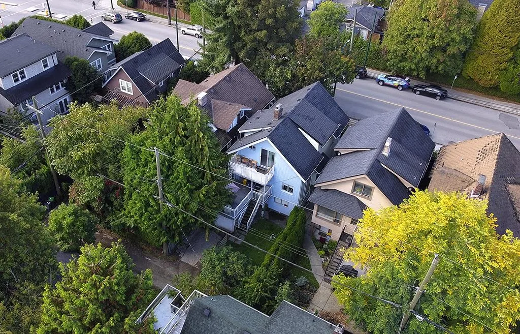 2318 Macdonald Street